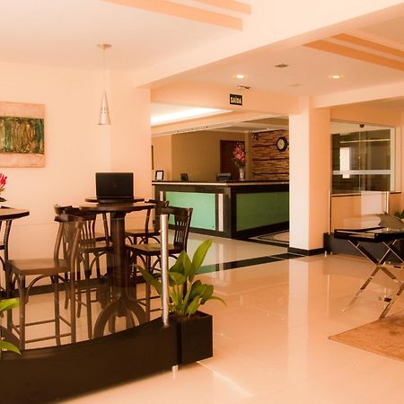 Hotel Premium Пірасунунґа Екстер'єр фото
