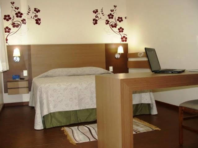 Hotel Premium Пірасунунґа Екстер'єр фото